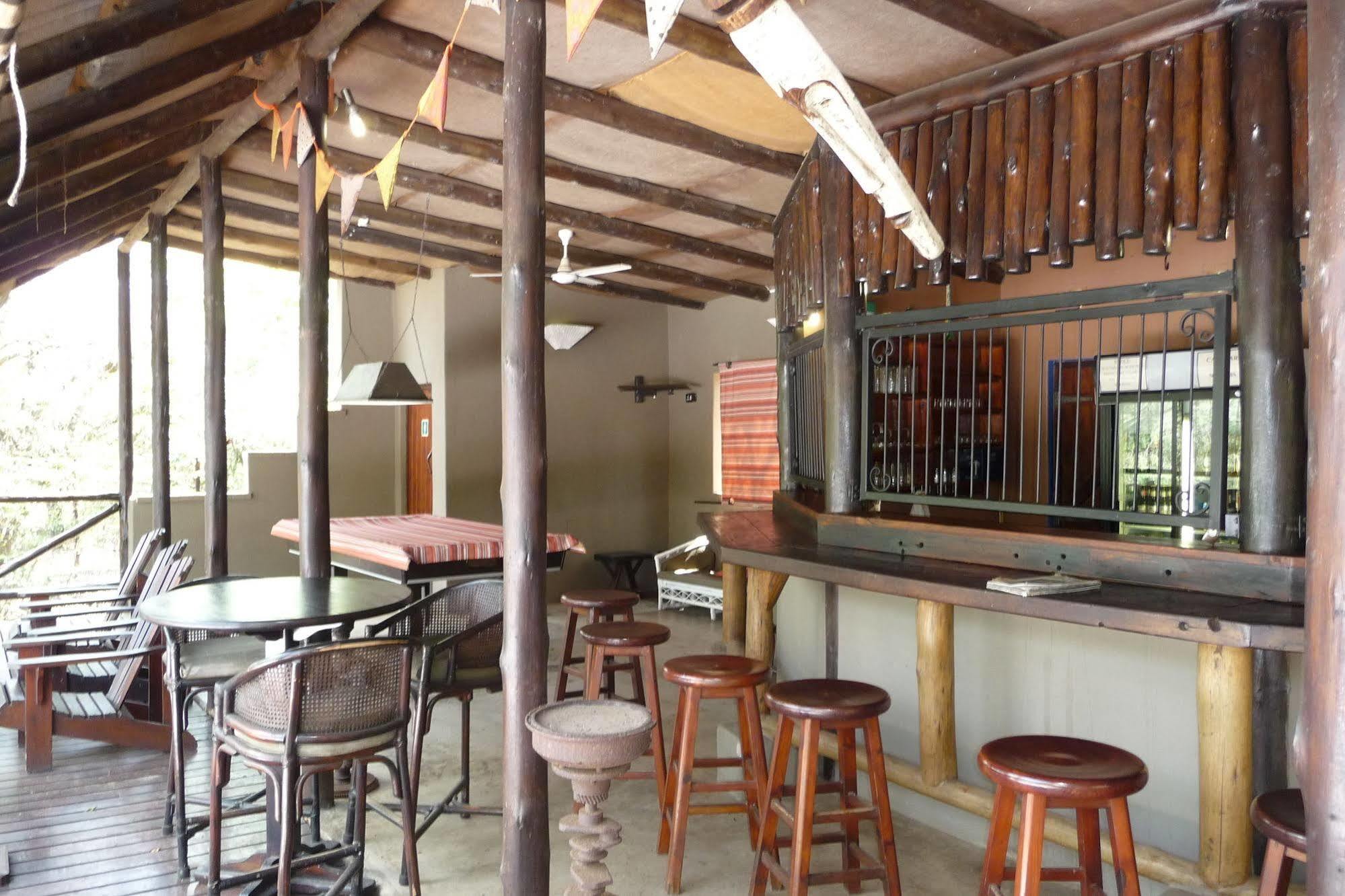 Isinkwe Backpackers Bushcamp Hotel Hluhluwe Exterior foto