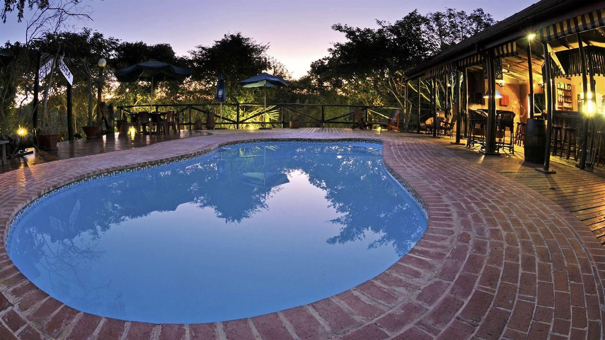 Isinkwe Backpackers Bushcamp Hotel Hluhluwe Exterior foto